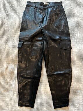 Wilfred Free by Aritzia Modern Cargo Pant – Faux Leather – Black – Size 2